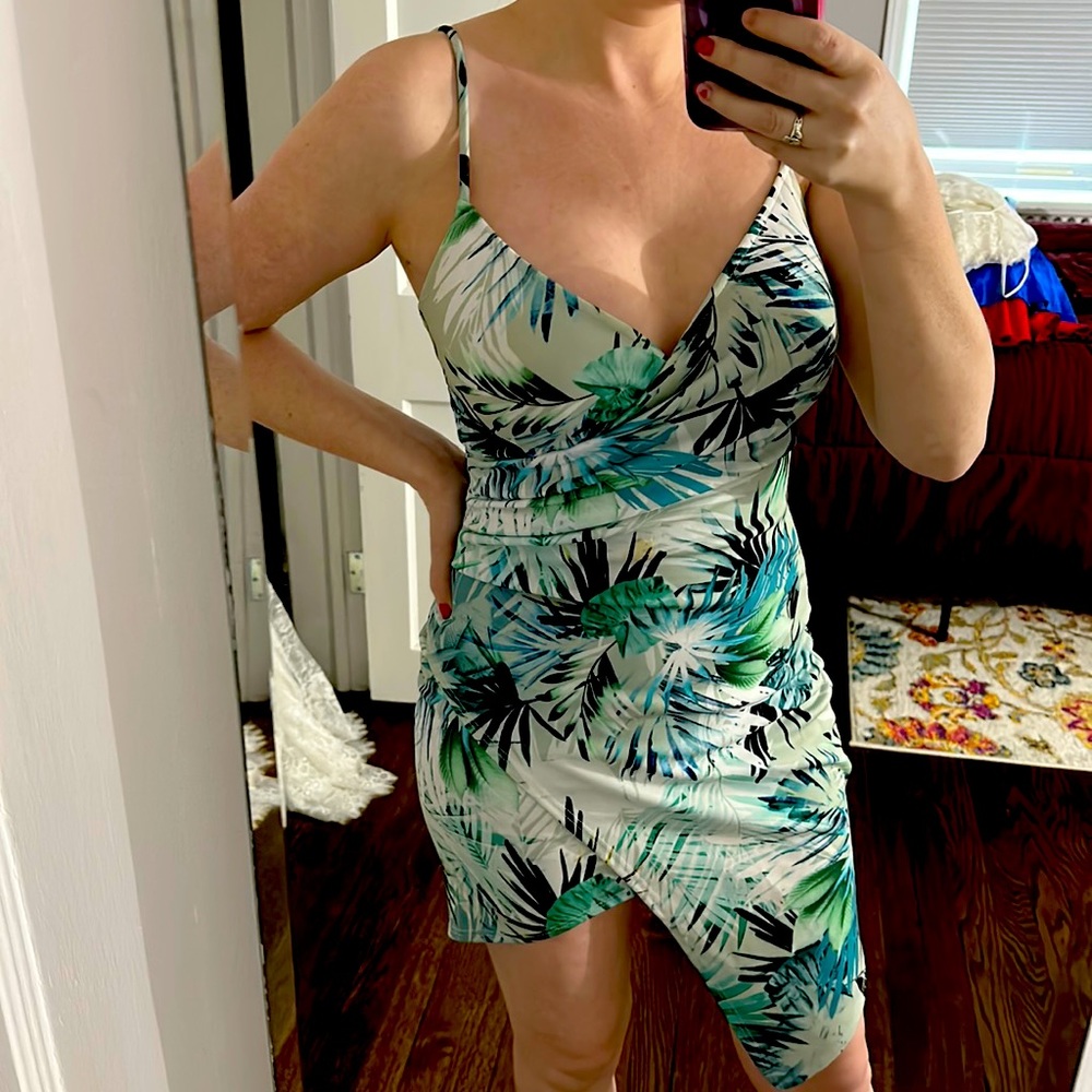 Form fitting tropical dress